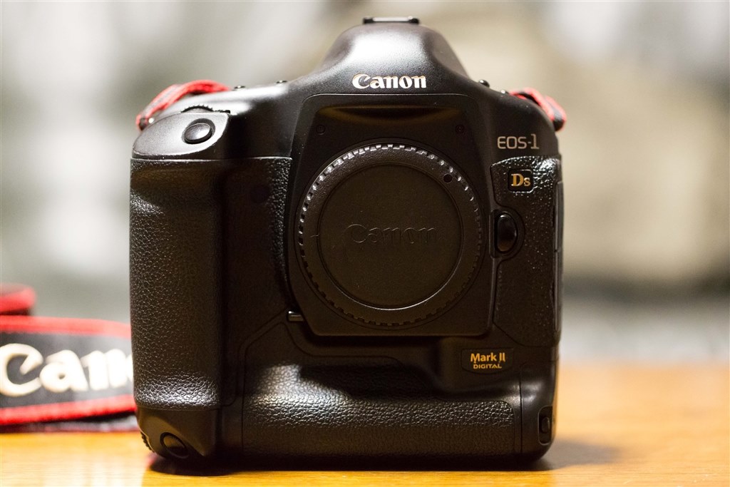 ついに1Ds MarkII買ってしまいました』 CANON EOS-1Ds Mark II ボディ