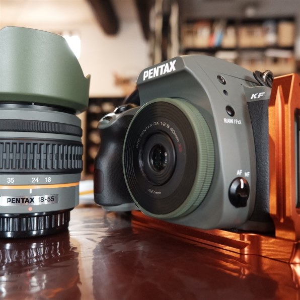 ペンタックス PENTAX KF ボディ 直販限定モデル投稿画像・動画 (掲示板