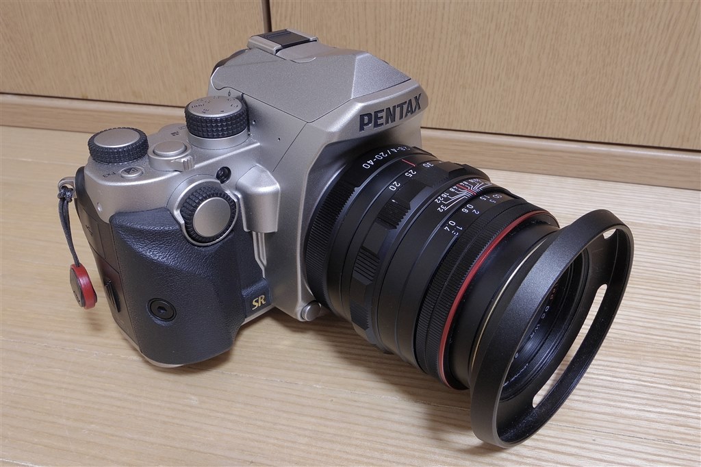フードについて。』 ペンタックス HD PENTAX-DA 20-40mmF2.8-4ED