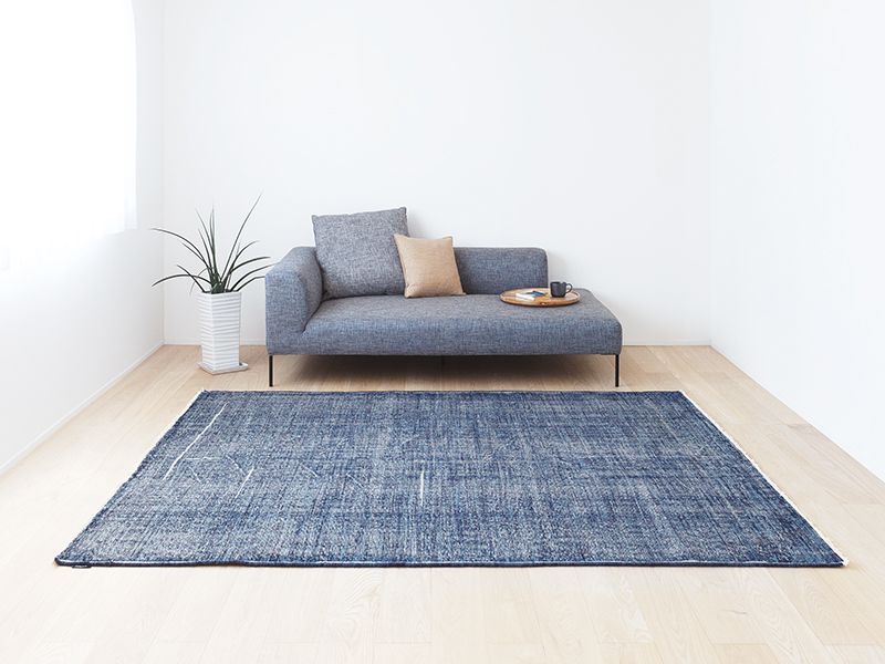 ヴィンテージ風ラグ ウール100％青い絨毯 [NR5602ヴィンテージデニム
