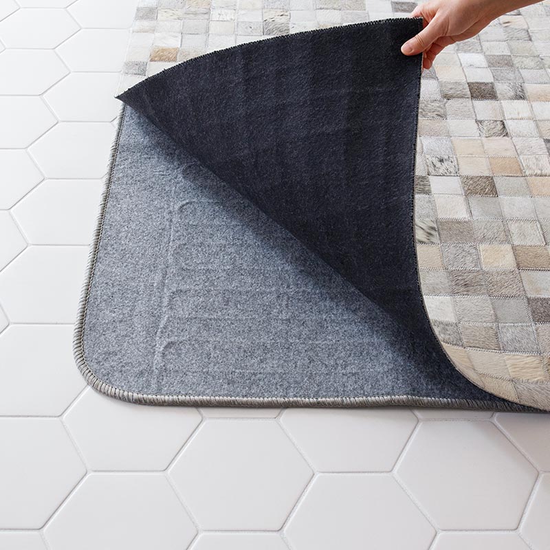 上質カウレザー] パッチワークのカウハイドラグ グレー / UC672 | ボー