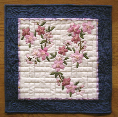 さくらのタペストリー 完成＃3: ビーズとパッチワークキルト