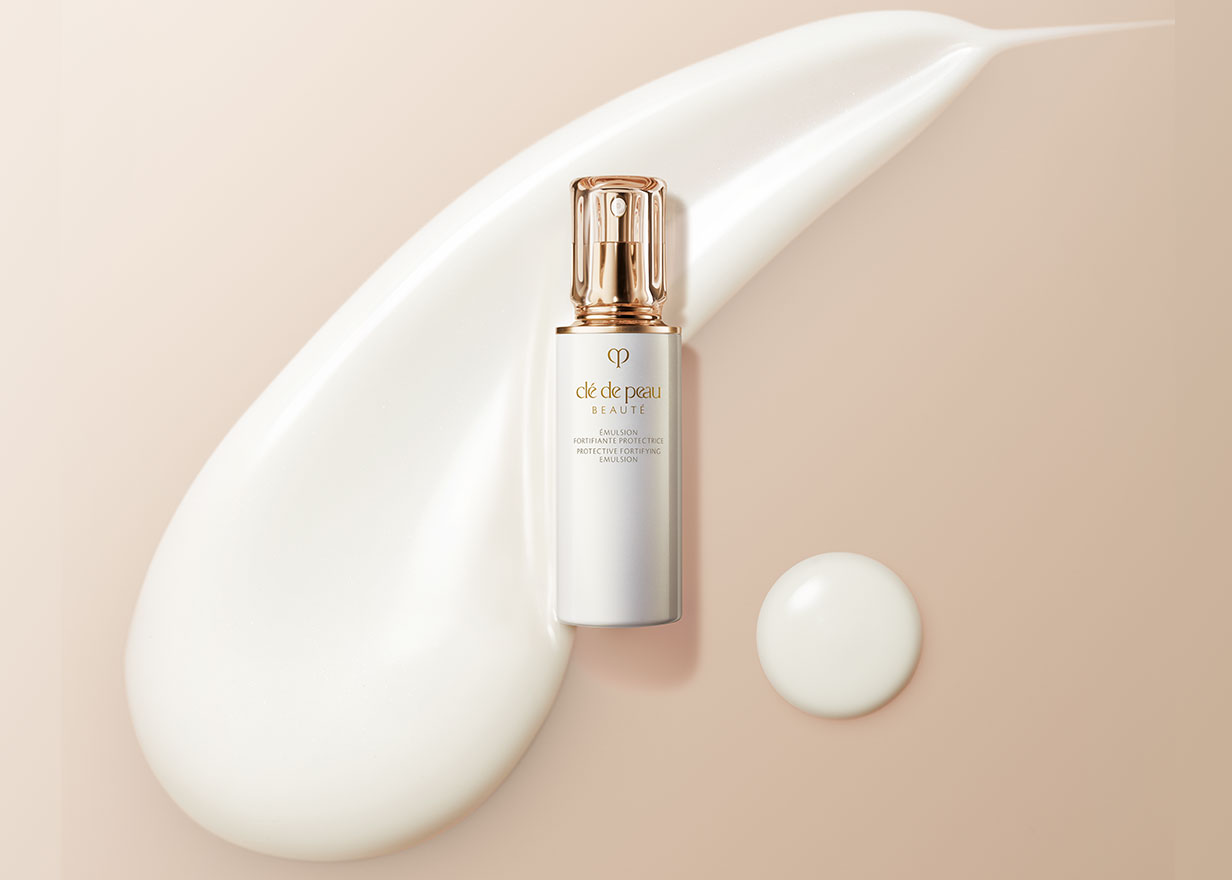 クレ・ド・ポー ボーテ エマルション/クレームプロテクトゥリスを掘っ