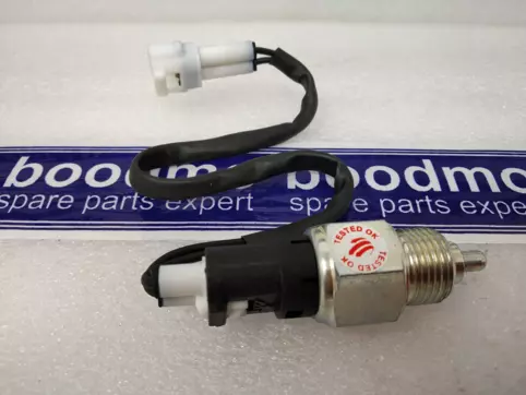 Reverse Light Switch: UNO MINDA S02019 -compatibility, features