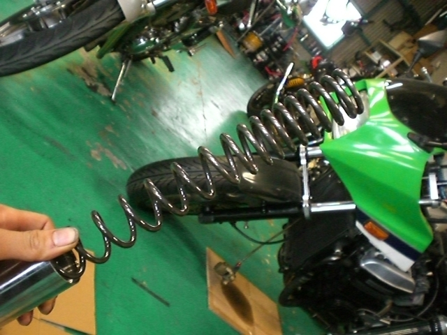 ゼファー1100 フロントフォークオーバーホール＆ボトムケースの品格と