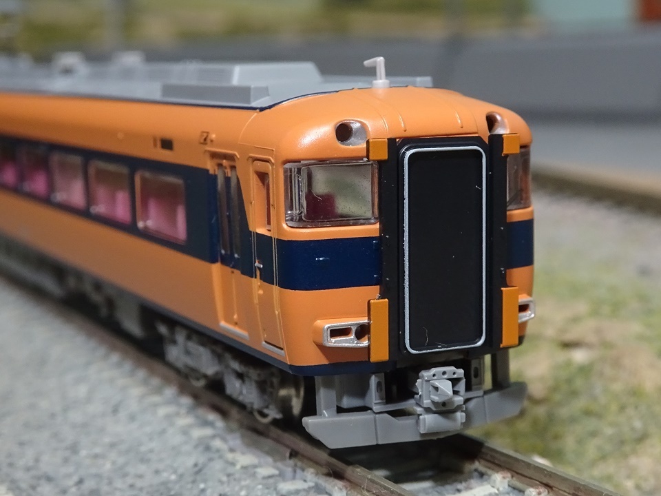 ASSYのススメ】近鉄12410（12600）系 旧塗装 貫通路開扉パーツ