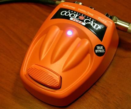DANELECTRO COOL CAT FUZZ V2 | Guitar Amp Effect