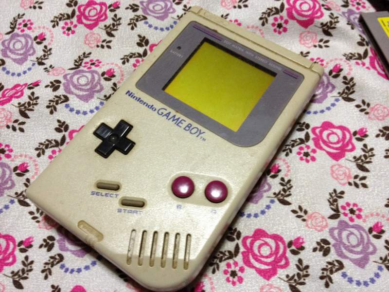 絶対SIMPLE主義 - 本日はゲームボーイ25周年！
