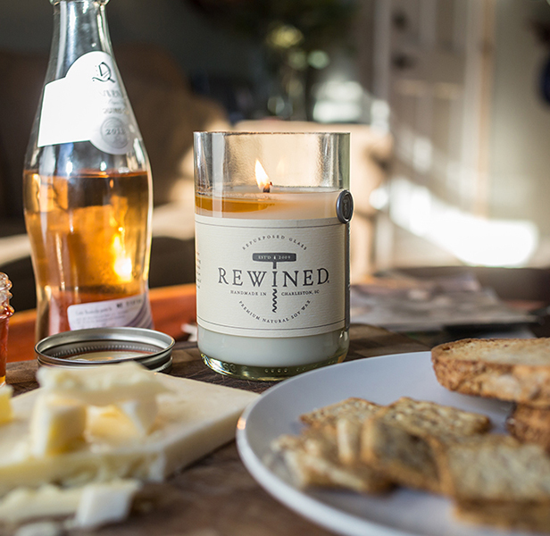 ワインボトルを再利用した手作りキャンドル 米国発『REWINED』販売開始