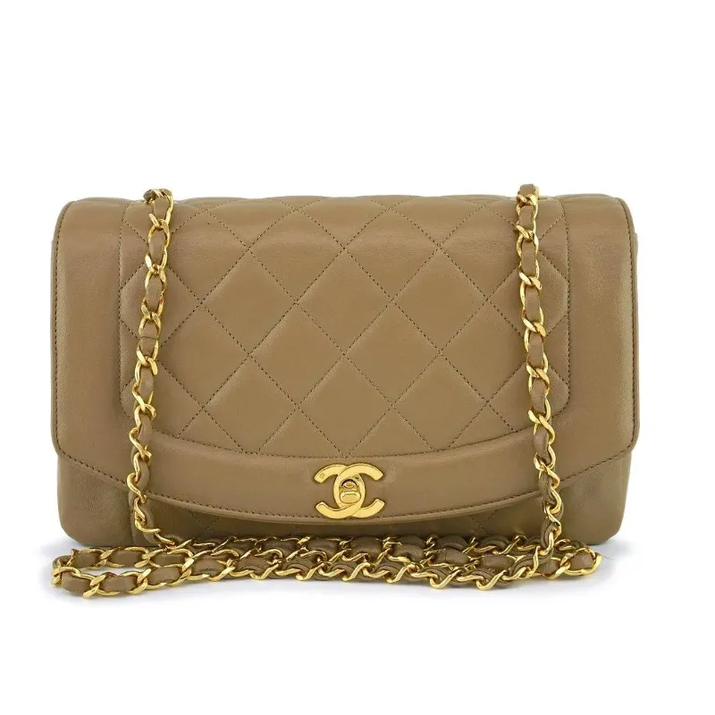 シャネル チェーンショルダーバッグ ダイアナ マトラッセ ラムスキン