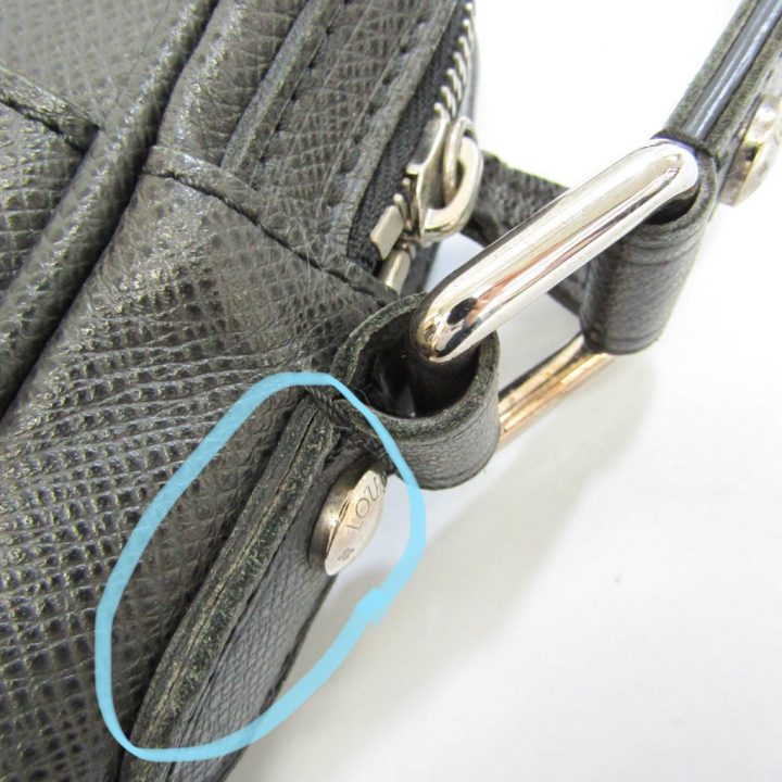 心斎橋店にてルイヴィトン タイガ ディミトリ M32462を買取させて頂き