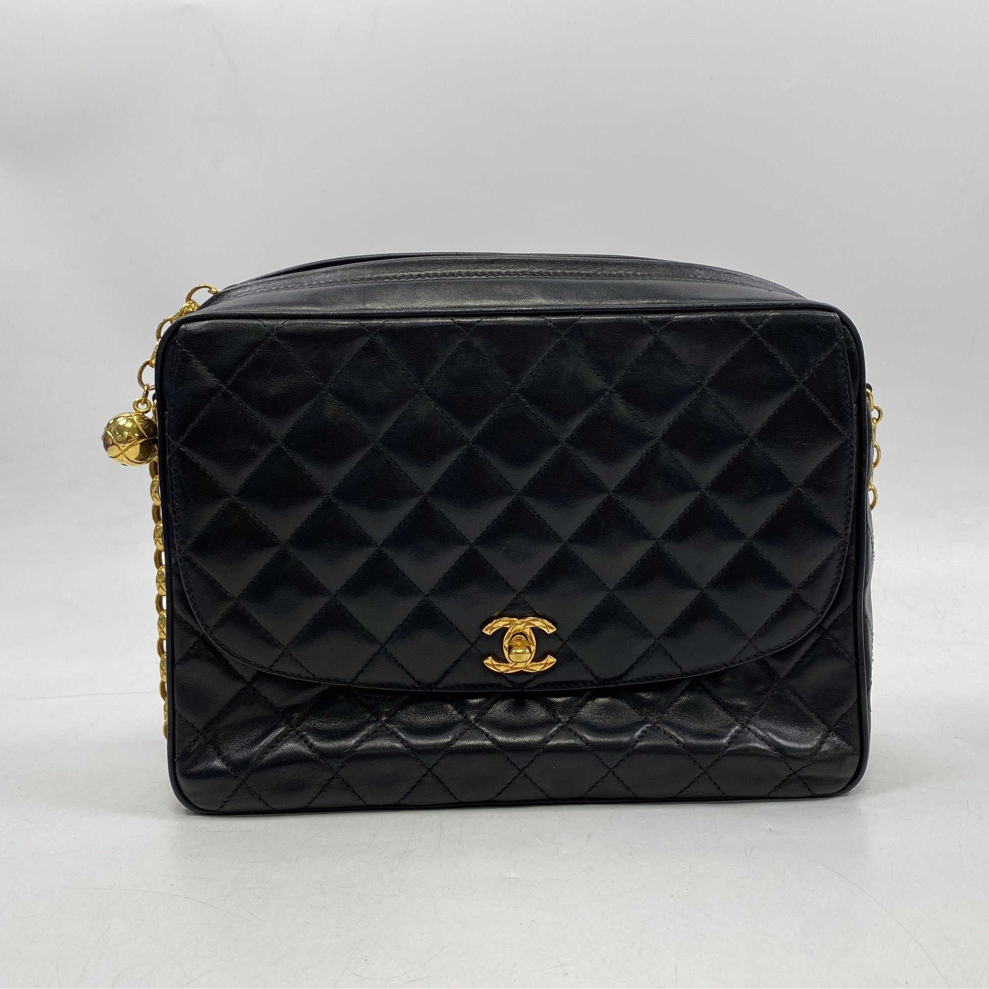 シャネル マトラッセ ココボール チェーンショルダーバッグ 黒