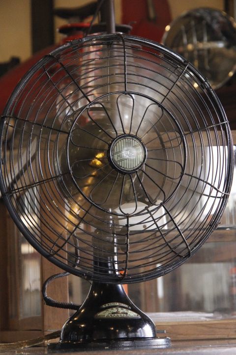 三菱 扇風機 金属4枚羽 30cm（12インチファン） 昭和レトロ扇風機