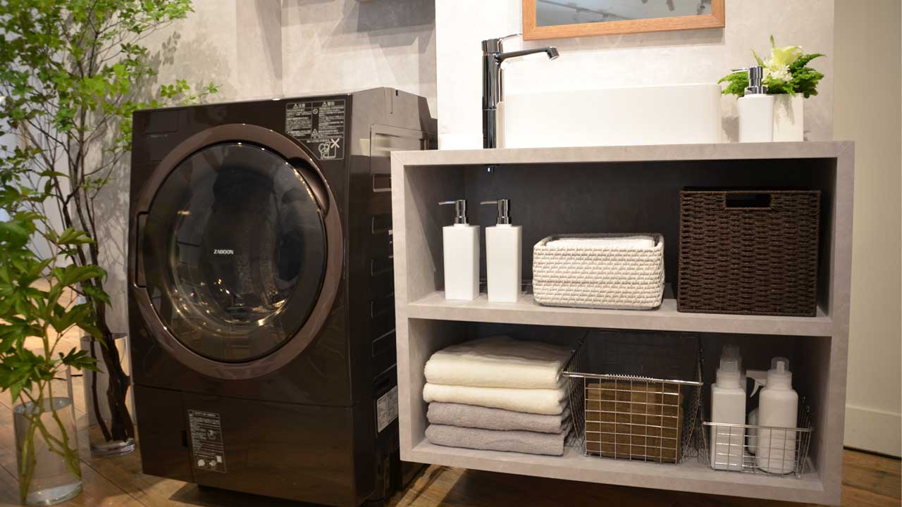 東芝家電」機能てんこ盛り洗濯機で狙う増税駆け込み需要：日経ビジネス