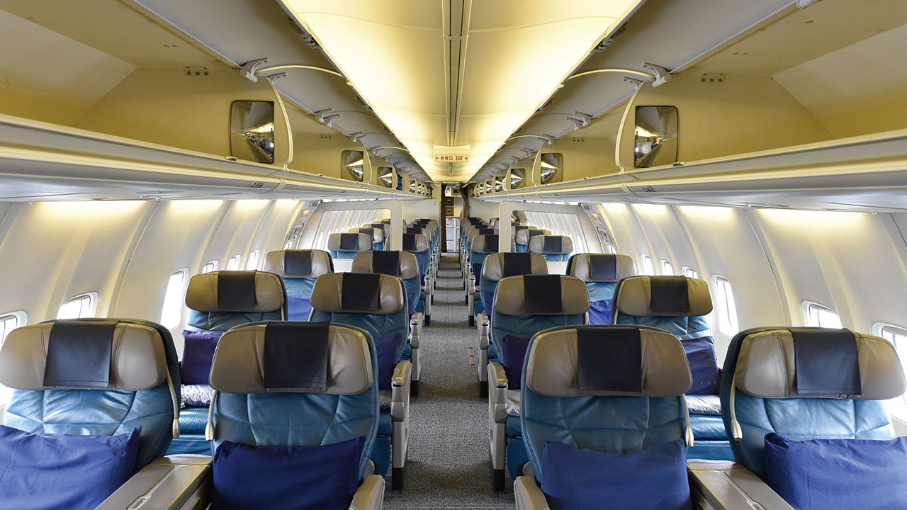 ひっそりと退役したANA全席ビジネス小型機：日経ビジネス電子版