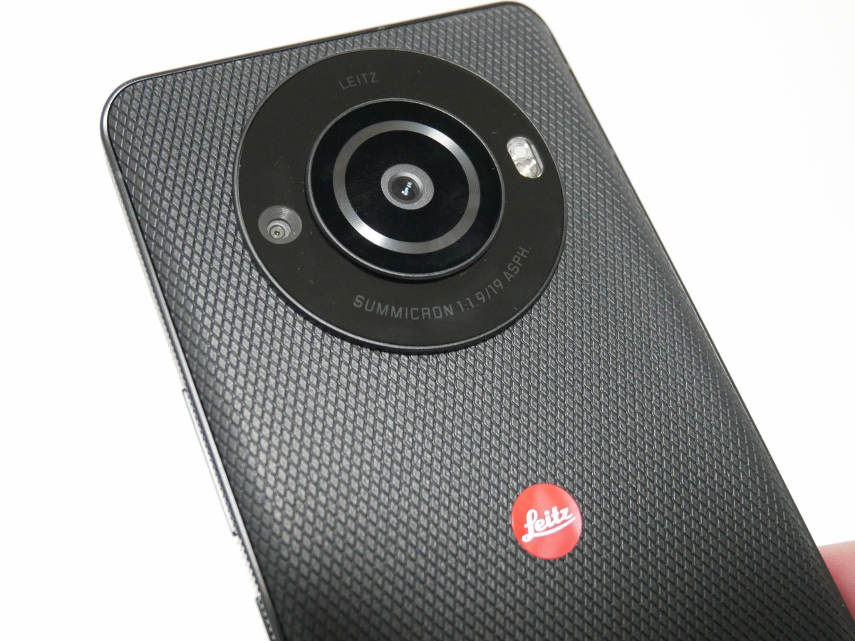 LEITZ PHONE 3」速攻レビュー、1インチセンサーと持ちやすいボディで多