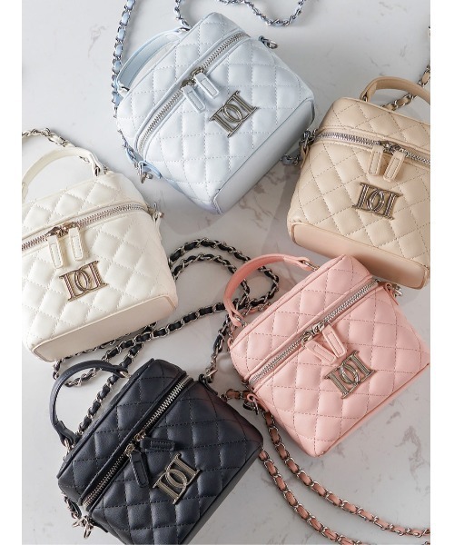 キルティングスクエアミニバッグ(シルバーパーツ)（ハンドバッグ