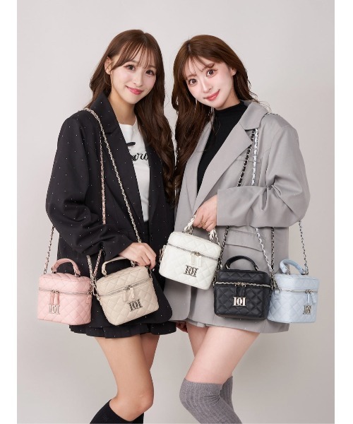 キルティングスクエアミニバッグ(シルバーパーツ)（ハンドバッグ