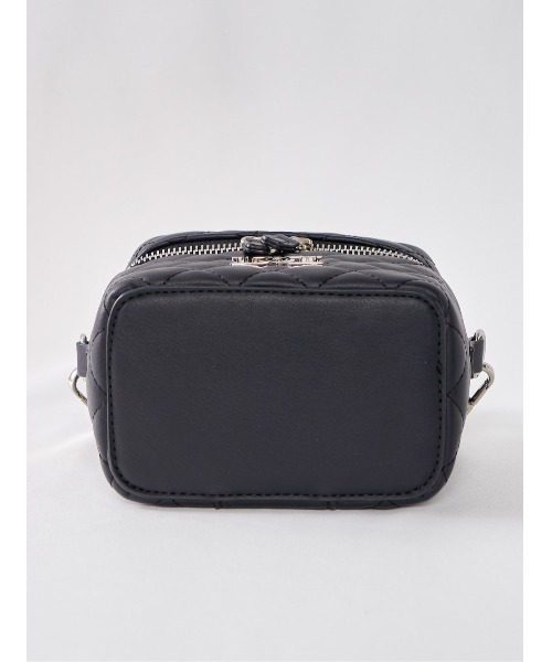 キルティングスクエアミニバッグ(シルバーパーツ)（ハンドバッグ