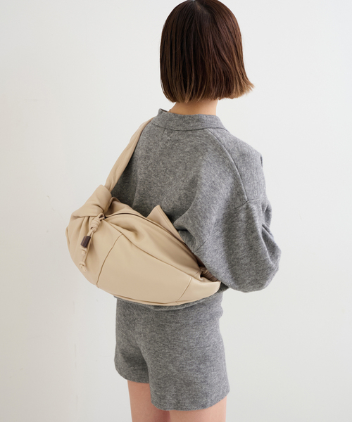 U by SPICK&SPAN（ユーバイスピックアンドスパン）の「Archivepke