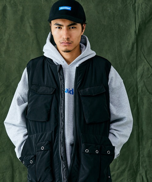 Liberaiders（リベレイダース）の「LIBERAIDERS リベレイダース