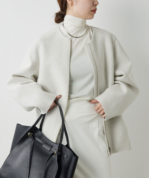 GALLARDAGALANTE（ガリャルダガランテ）の「ノーカラーミドルコート