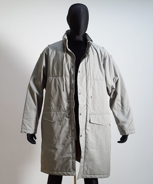 AURALEE（オーラリー）の「AURALEE FINX NYLON OX BATTING HOODED COAT
