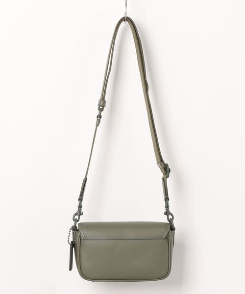 COACH（コーチ）の「チャーター フラップ クロスボディ 18（ショルダー