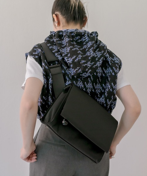 ear PAPILLONNER（イアパピヨネ）の「【撥水】ボールフラップ