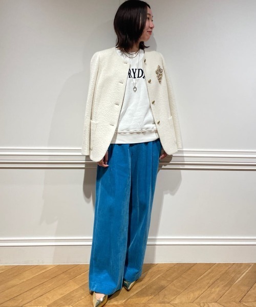 allureville（アルアバイル）の「シープパイルノーカラージャケット