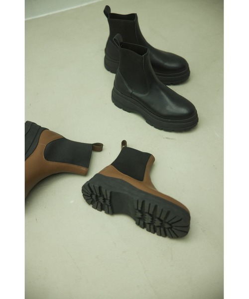 BLACK BY MOUSSY（ブラックバイマウジー）の「side gore boots