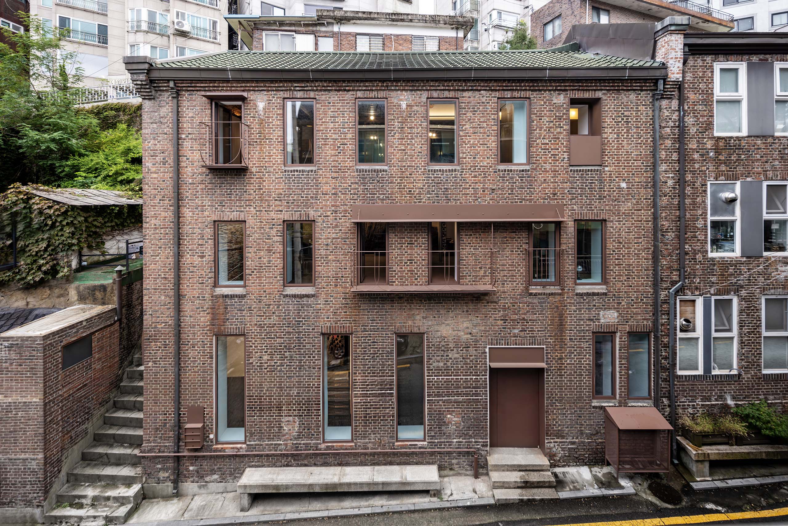 House and Studio O - C3GLOBE