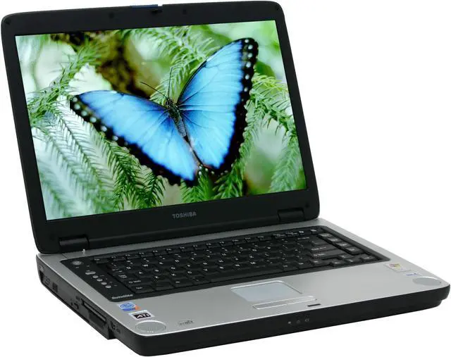 TOSHIBA Satellite 15.4