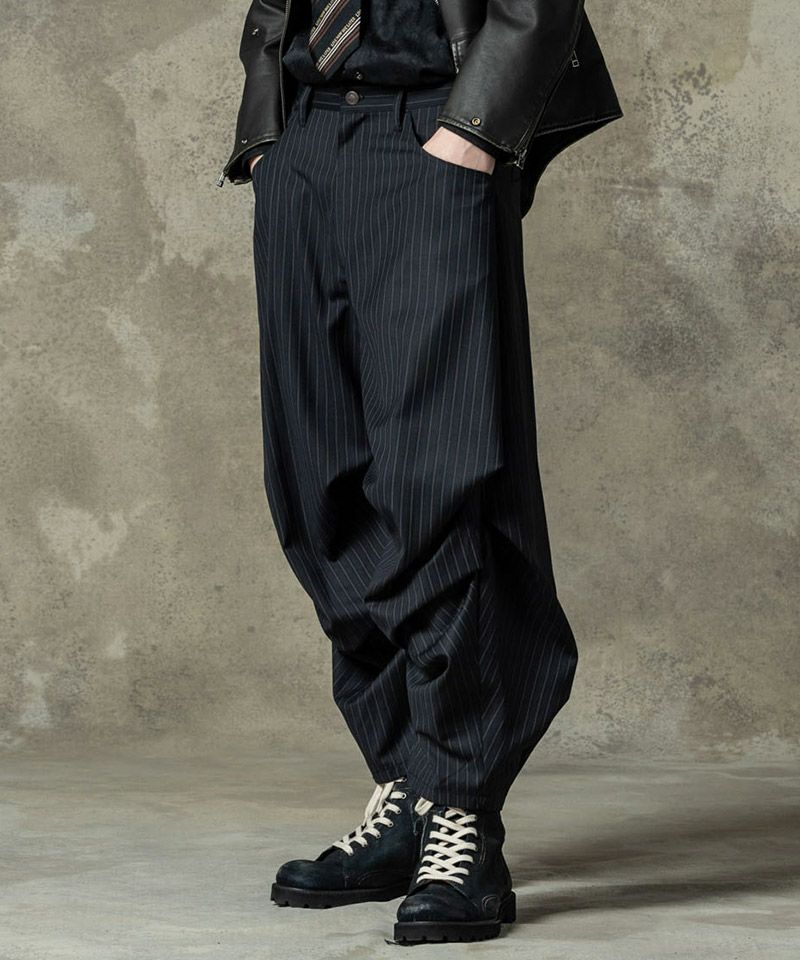 glamb(グラム)】Irregular Tuck Wide Slacks ファイブタックワイド