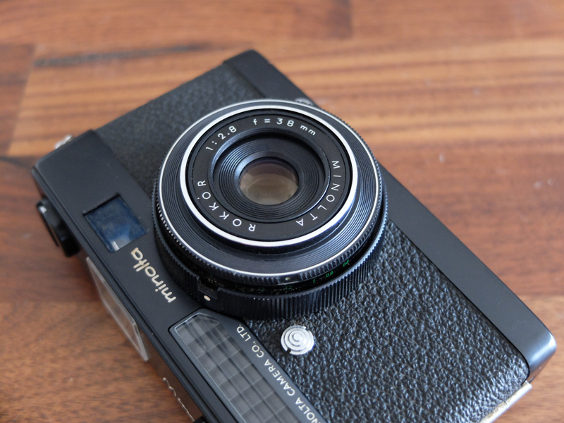 ミノルチナP」ハーフカメラ並のコンパクト機 – カメトリ
