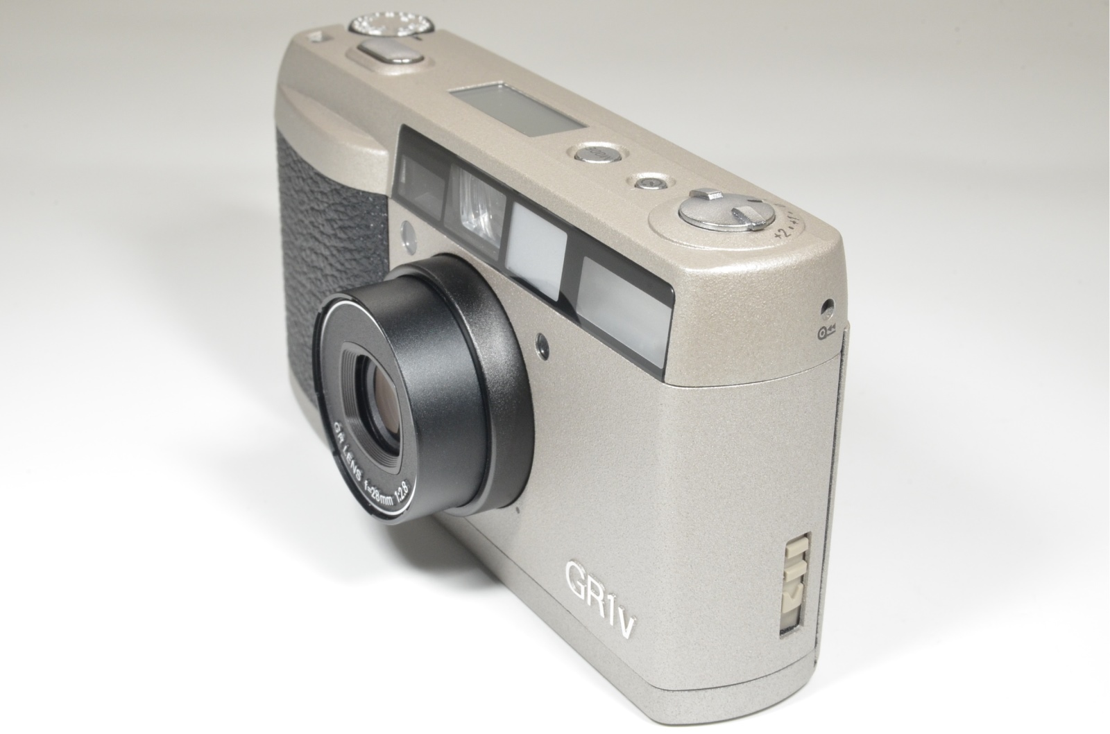 RICOH GR1v Date Silver 28mm f2.8 Point & Shoot 35mm Film Camera