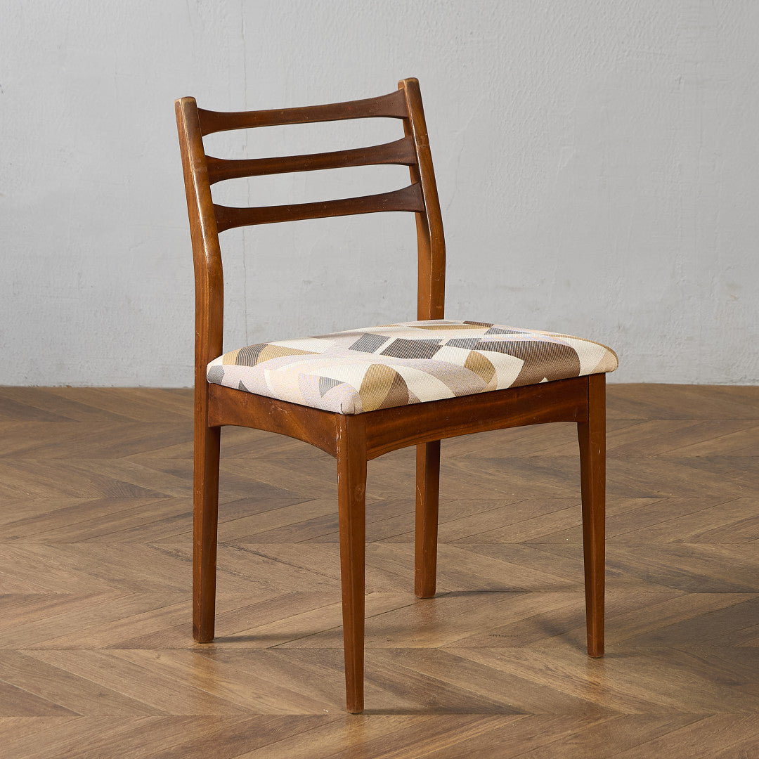 ミッドセンチュリーのブランドチェア集めました | camori アンティーク