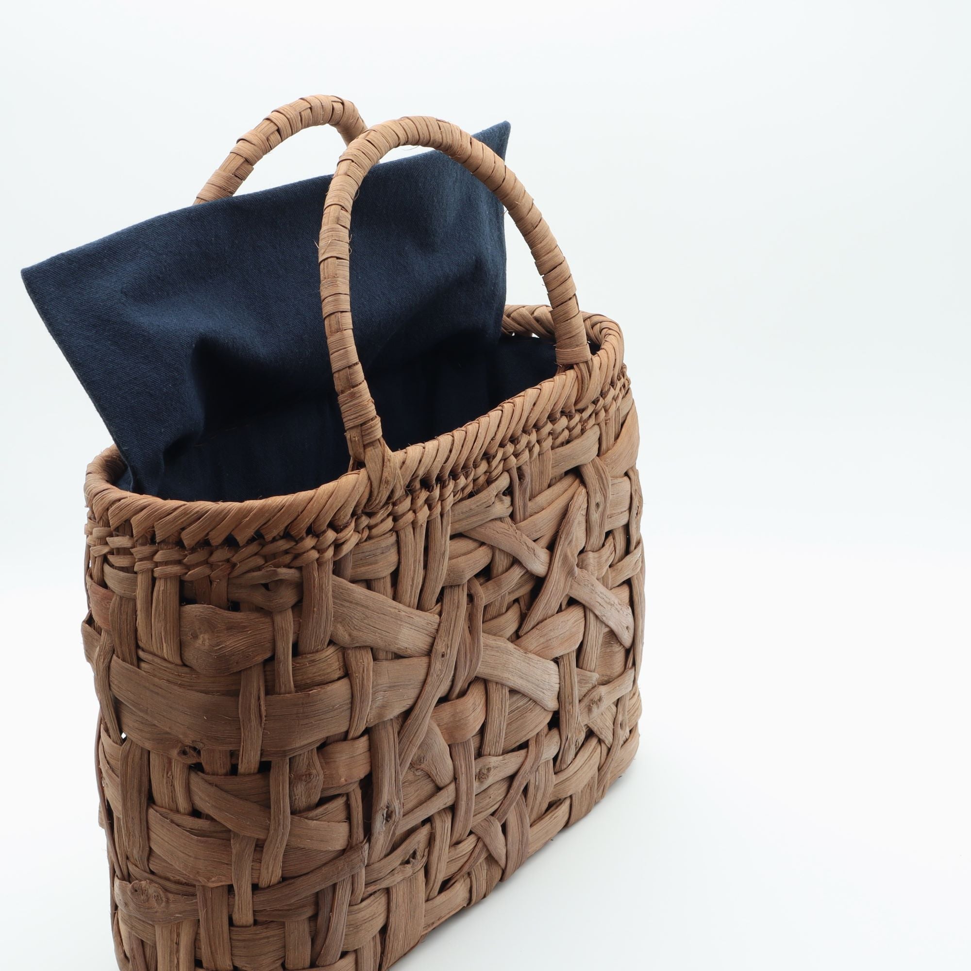 国産(長野県) 山葡萄かご 乱れ編み 国内採取 国内製作 3世代150年