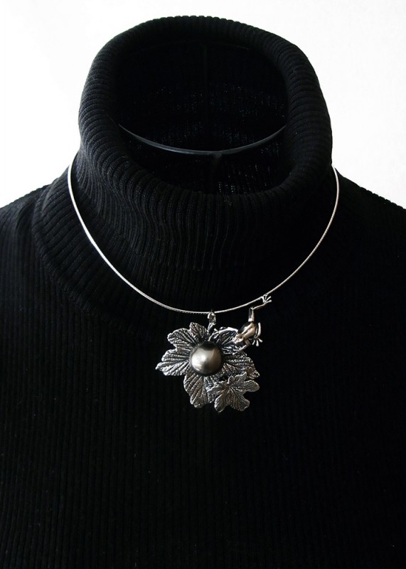 カエルジュエリー シルバーチョーカー・ブローチ タヒチブラックパール