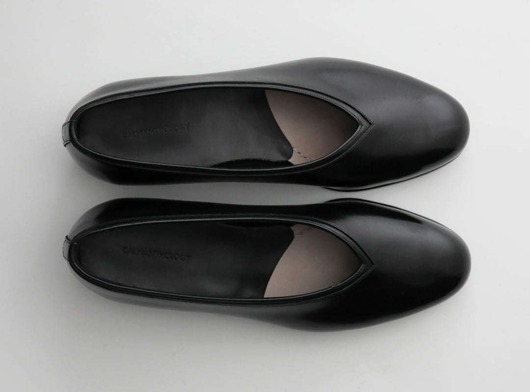 STYLE. 8_010 V.CUT – CALMANTHOLOGY