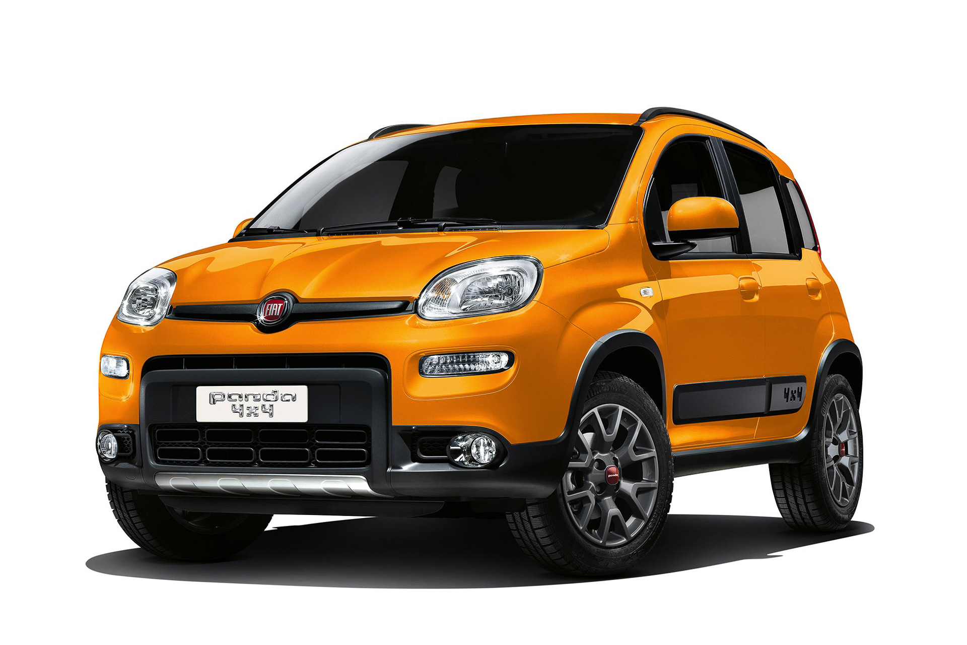 フィアット、6速MTと4×4システム採用の“ニッチなスモールSUV”「パンダ