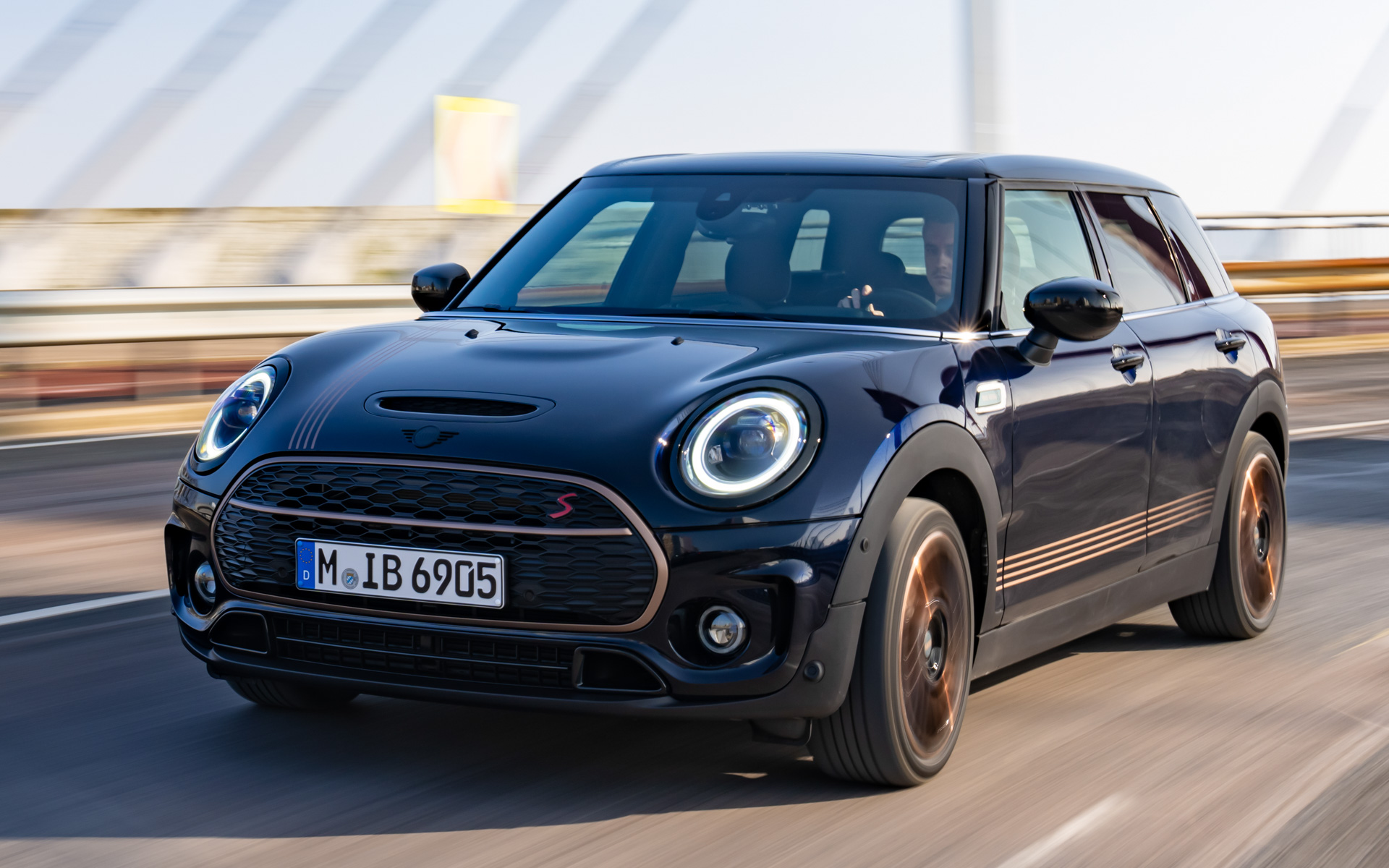 MINI、「MINI クラブマン」最終モデル「ファイナルエディション」を