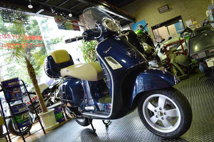 Vespa純正 GTS スモールウインドスクリーン【クリア】 | Vespa（ベスパ