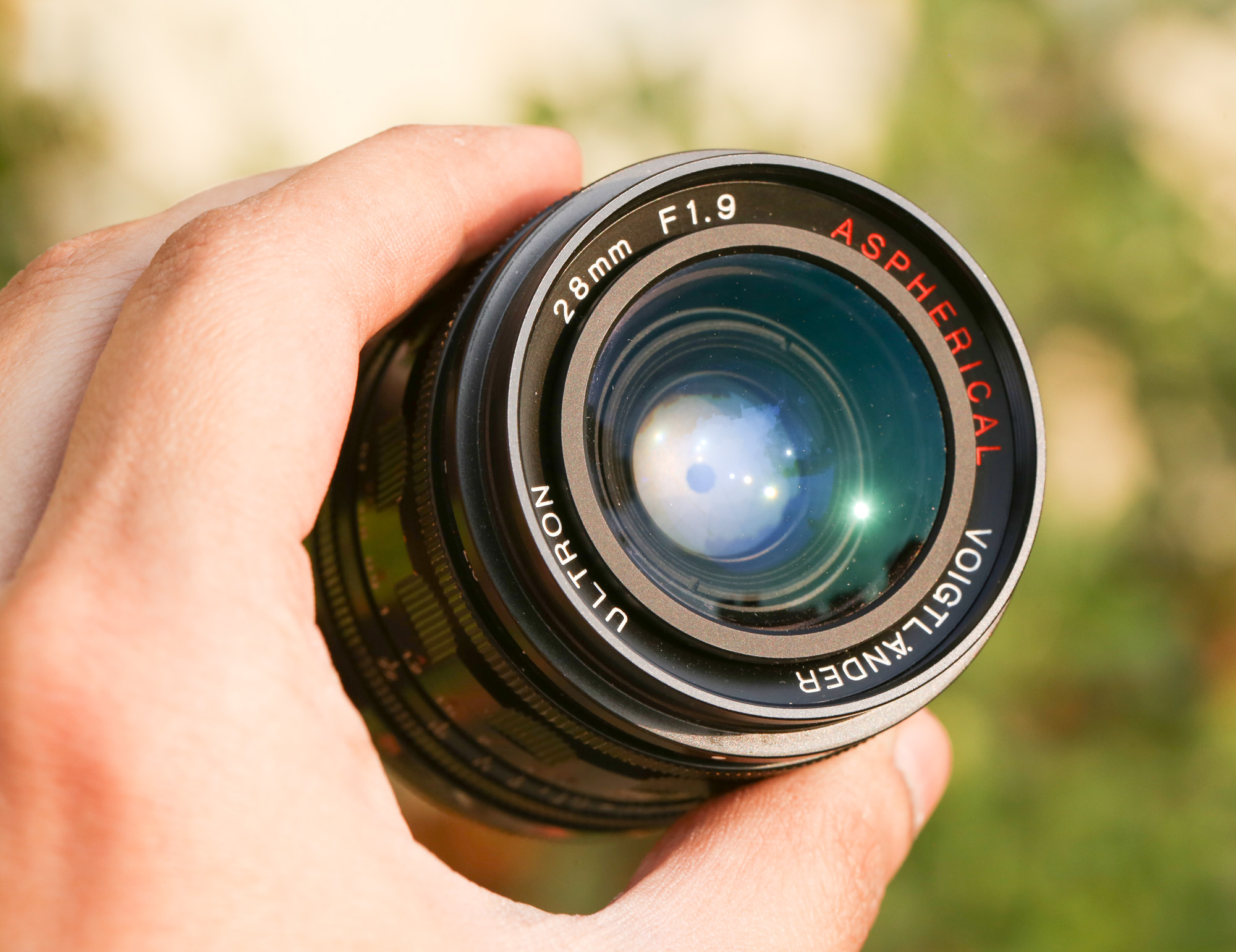 Voigtlander Ultron 28mm F/1.9 LTM Lens Review - Casual Photophile