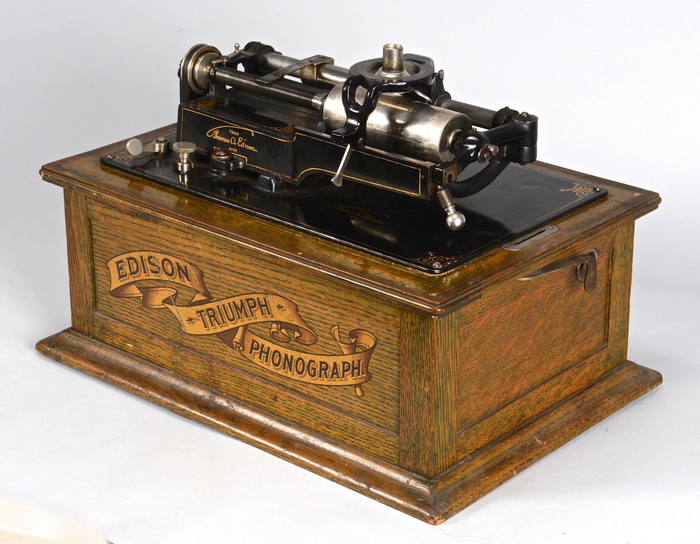 Lot 846: Edison Triumph Phonograph & Horn | Case Auctions