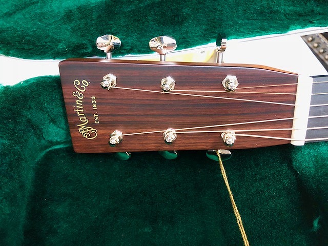 Martin 000-28 Standard 【 マーチン 00028 スタンダード 】 ギター