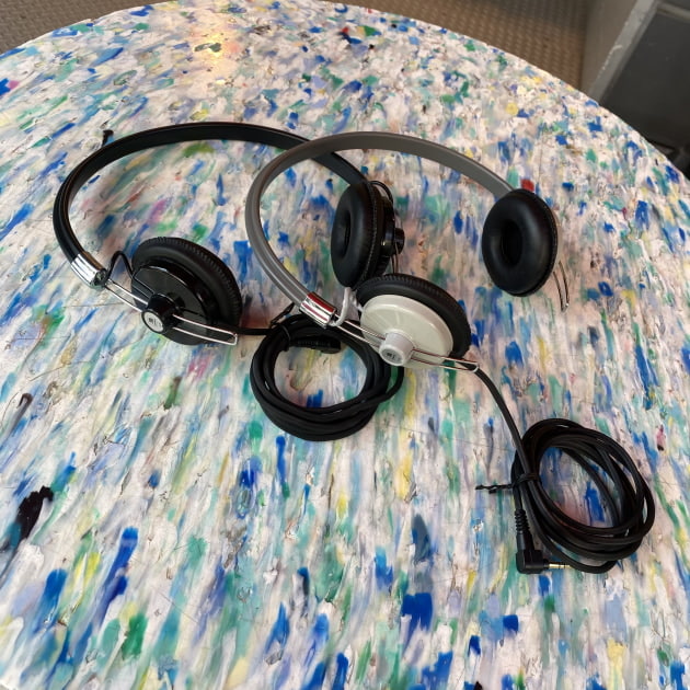 知る人ぞ知る〈Ashidavox〉のレトロな有線ヘッドホン｜BEAMS RECORDS