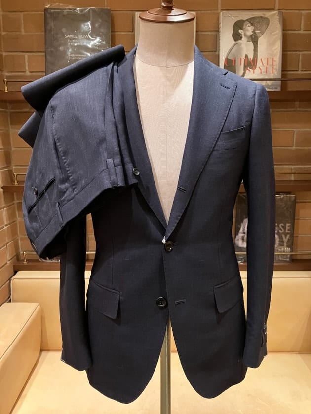 Brilla per il gusto〉軽くて涼しくてお洒落に決まるスーツと着こなし