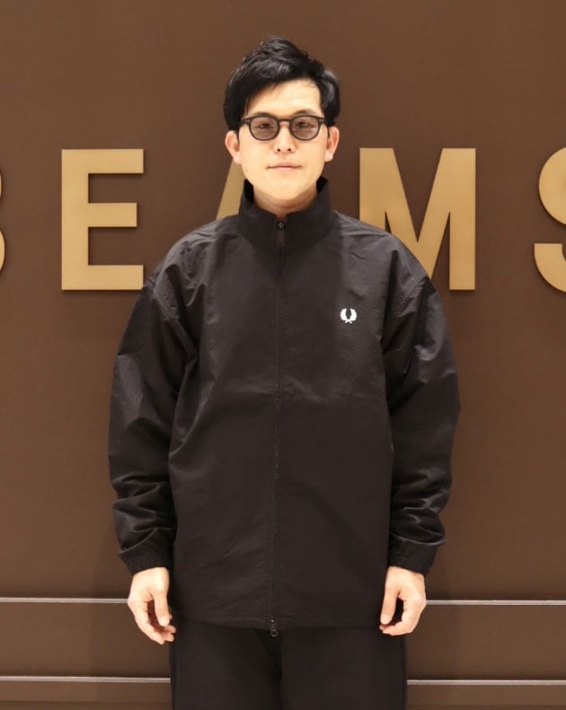 本日発売！待望のブラックカラーが登場！！【 別注 FRED PERRY