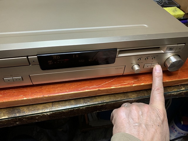 ONKYO CD/MD チューナアンプFR-435の修理 ーその1ー - TomのブログⅡ